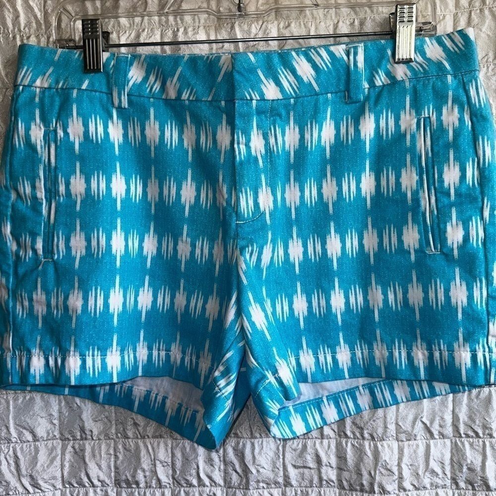 Jcp Aqua-white patterned chinos cotton shorts sz 8